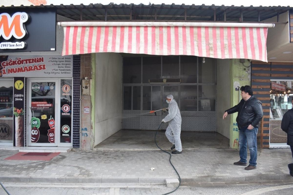 Havran&rsquo;da 24 saat aralıksız dezenfekte &ccedil;alışması yapılıyor