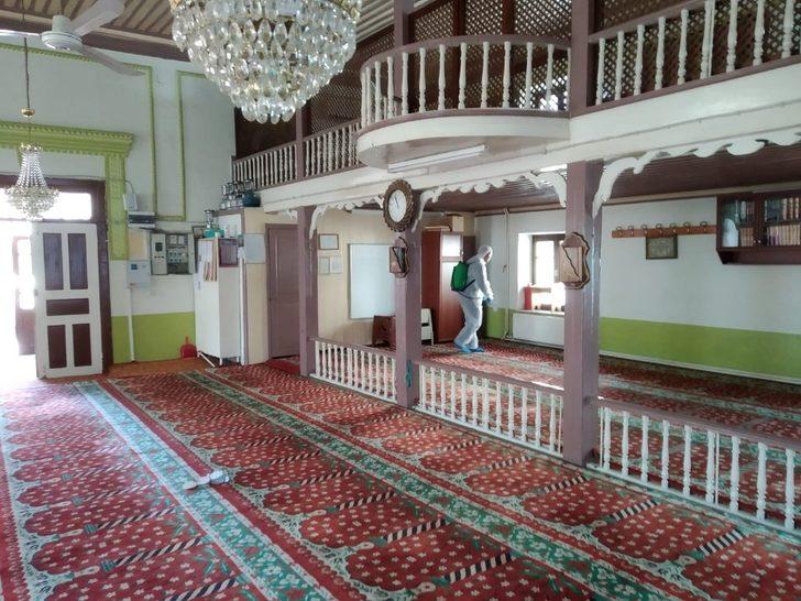 Havran’da 24 saat aralıksız dezenfekte çalışması yapılıyor G5