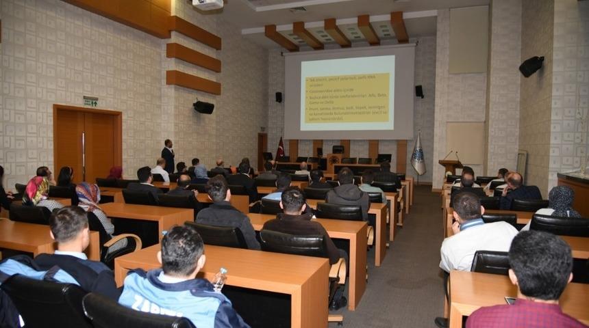 Sel&ccedil;uklu Belediyesi personeline koronavir&uuml;s eğitimi