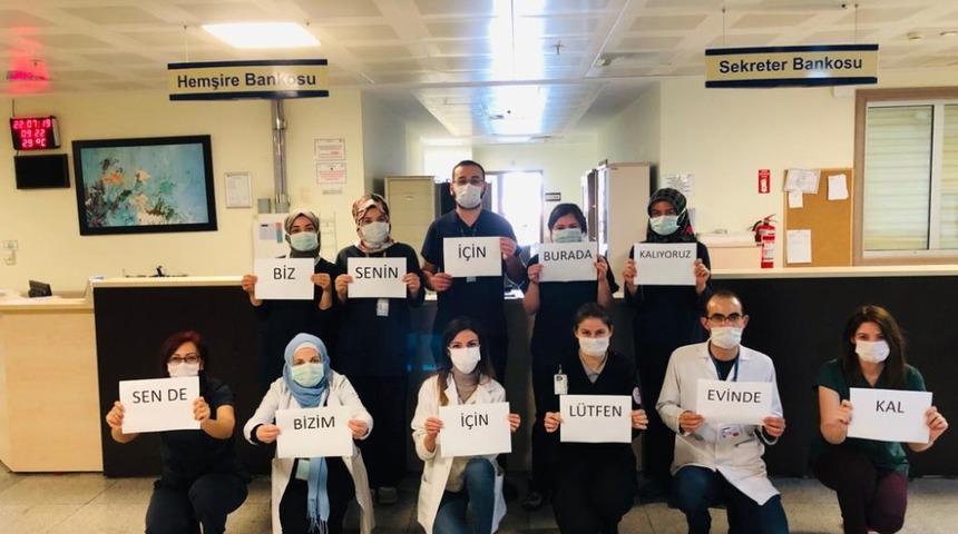 Sağlık &ccedil;alışanlarından vatandaşlara evinizden &ccedil;ıkmayın uyarısı