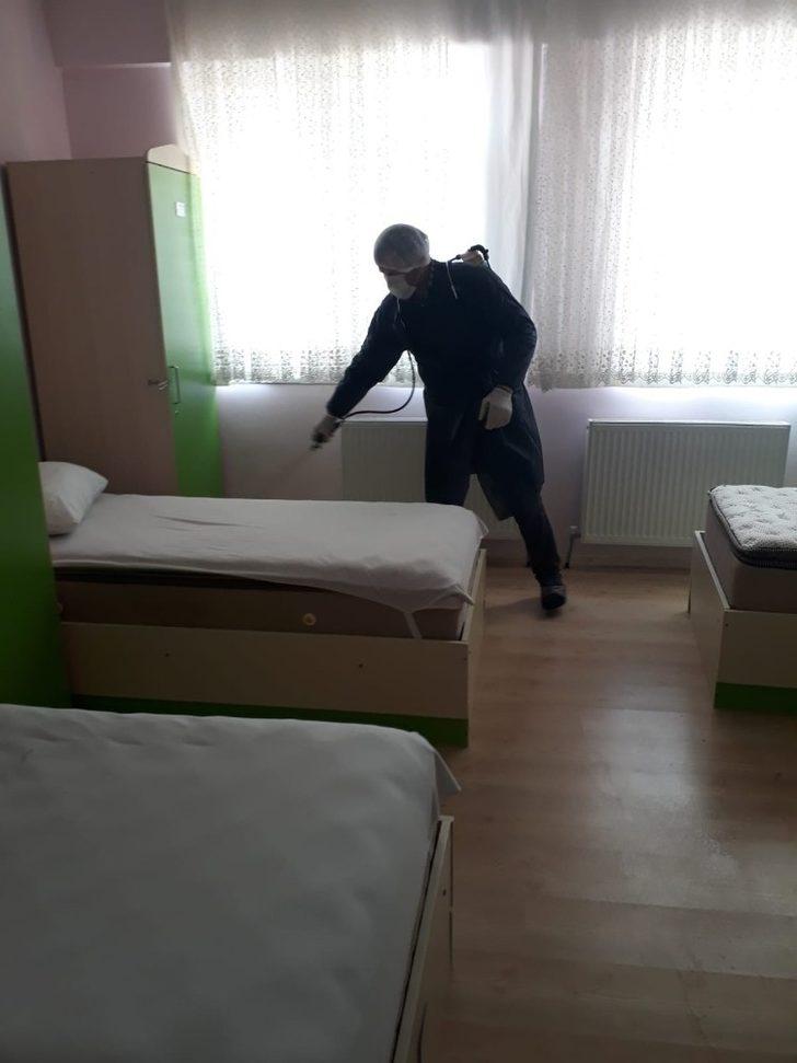 Bayat’ta virüse karşı ilaçlama çalışmaları sürüyor G3