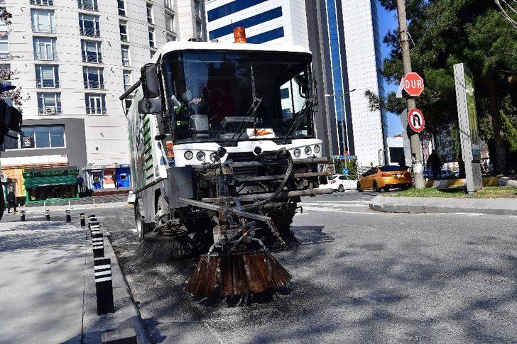 Beylikdüzü’nde tüm yollar düzenli olarak temizleniyor G5