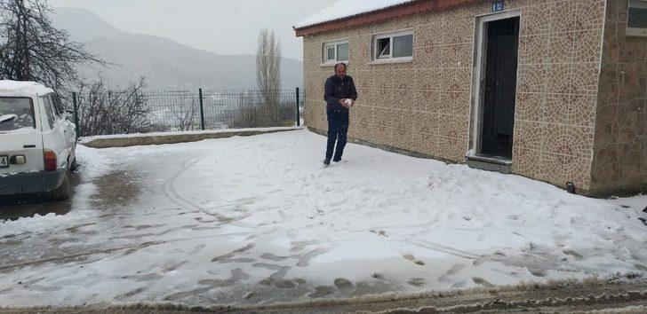 Osmaneli’nin yüksek kesimleri beyaza büründü G1