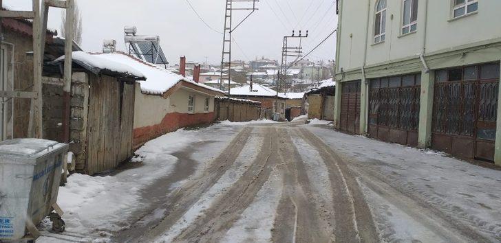 Osmaneli’nin yüksek kesimleri beyaza büründü G3