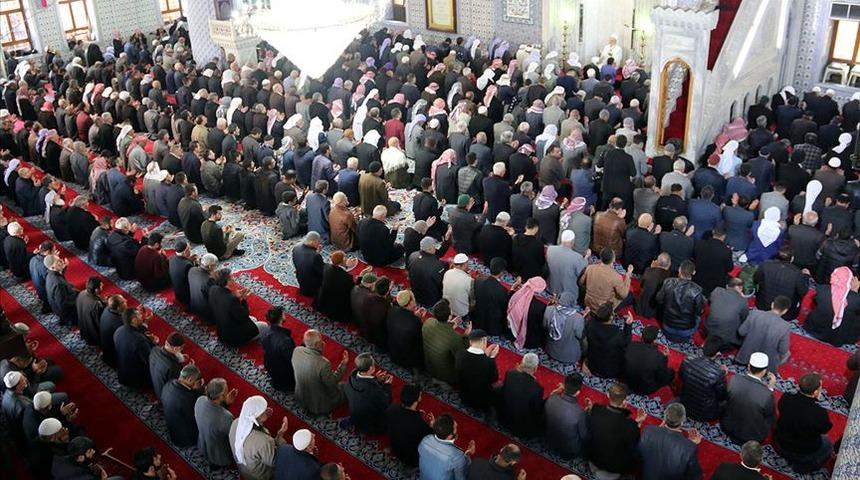 ANKARA BAYRAM NAMAZI SAATİ 2023: Ankara'da bugün bayram namazı saat kaçta kılınacak? İşte Diyanet İşleri bayram namazı saatleri