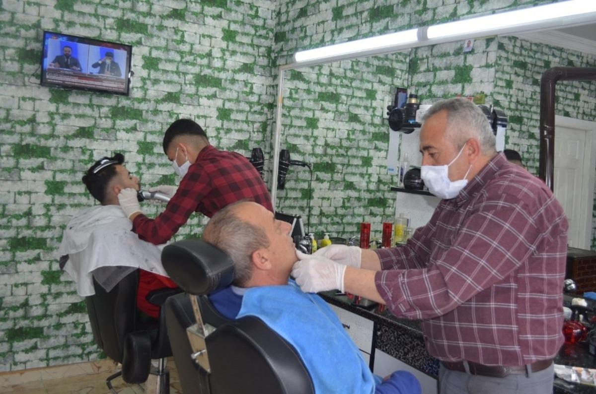 Kayseri&rsquo;de berberlerin ve &ccedil;obanların &rsquo;Korona vir&uuml;s&rsquo; &ouml;nlemi arttı