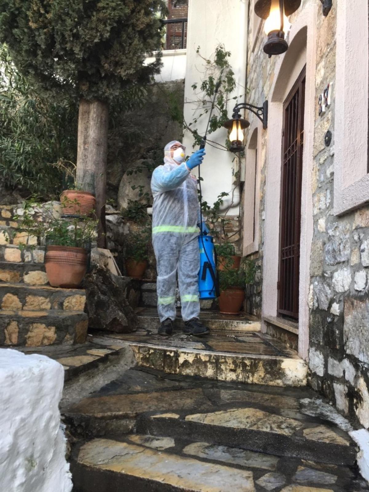 Marmaris Kalesi ve sokaklar dezenfekte edildi