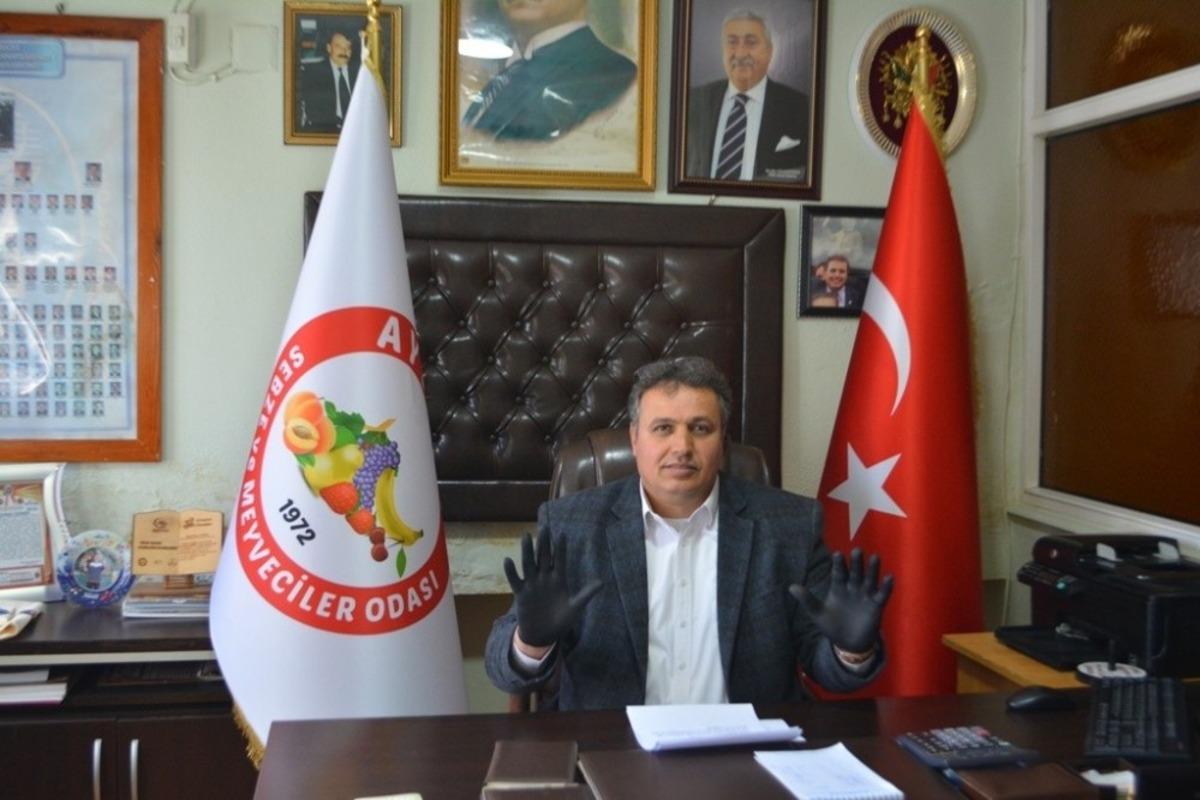 Ayvalık&rsquo;ta pazarcı esnafından &ldquo;eldivenli&rsquo; koronavir&uuml;s tedbiri