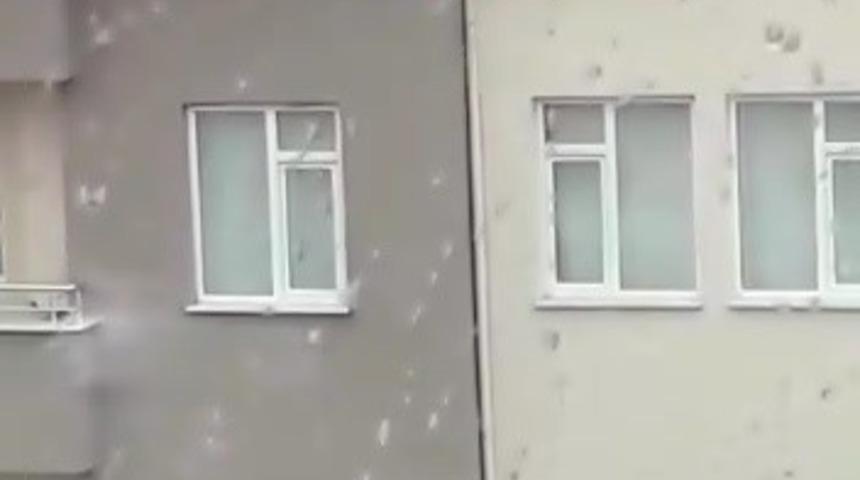 &Ccedil;atıda y&uuml;rekleri ağza getiren an