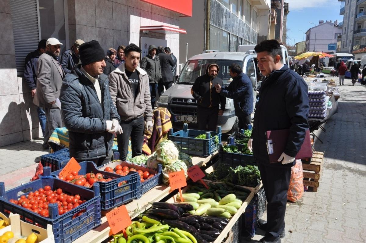 İhsaniye pazarında Korona vir&uuml;s durgunluğu