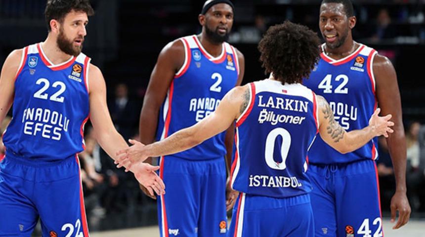 Anadolu Efes antren&ouml;r&uuml; Ergin Ataman, koronavir&uuml;s nedeniyle antrenmanı iptal etti!