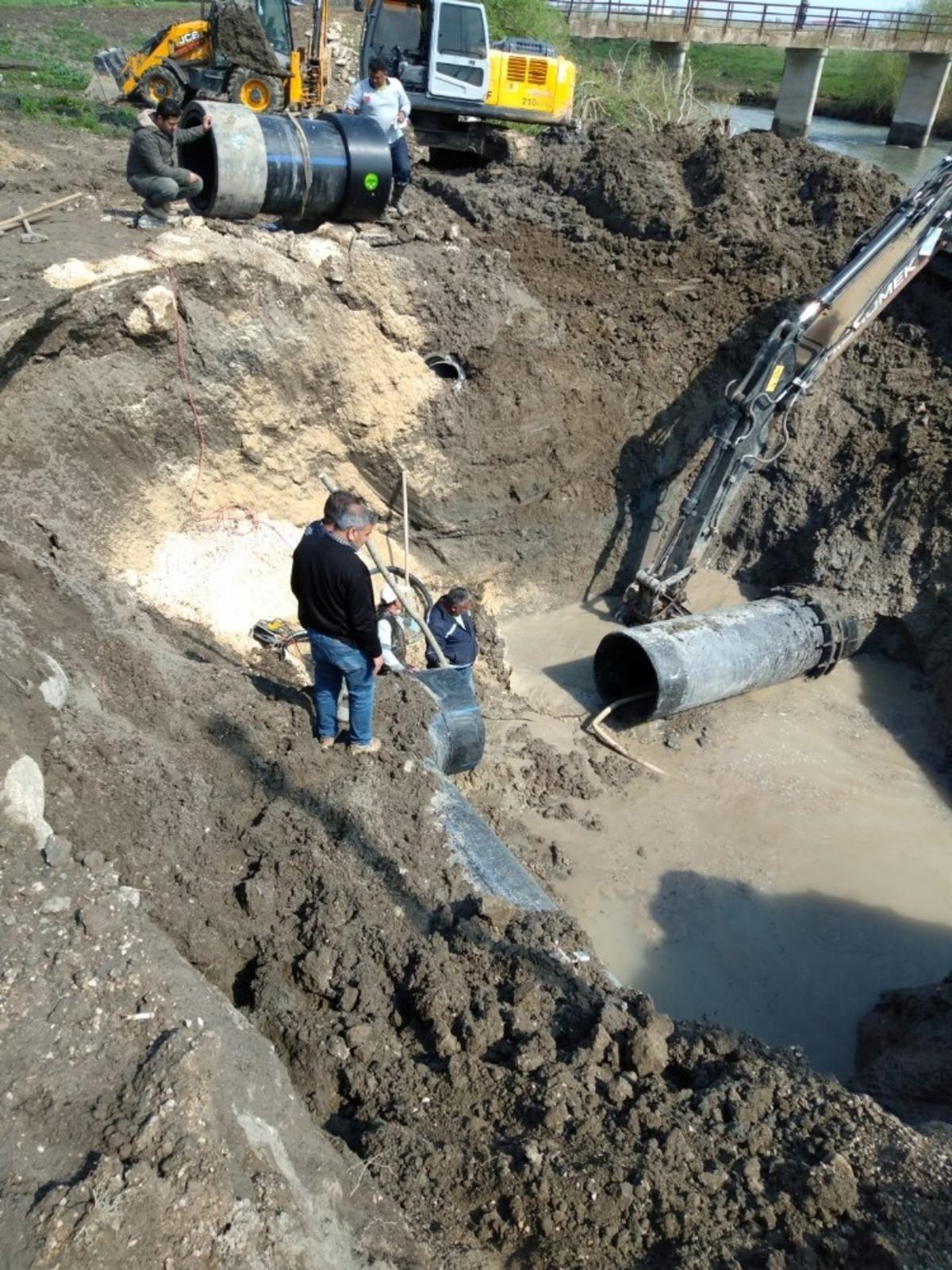 İsale hattı patladı Ceyhan susuz kaldı