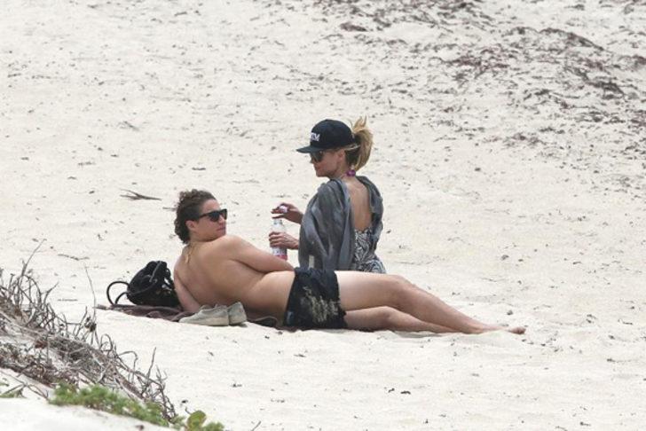 Kumsalda aşka geldiler G2