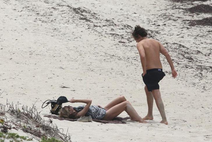 Kumsalda aşka geldiler G5