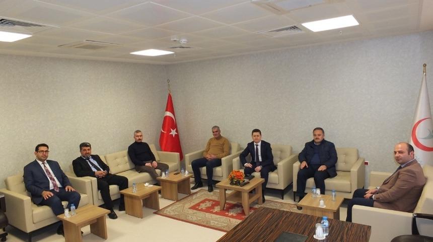 AK Parti&rsquo;den İl Sağlık M&uuml;d&uuml;r&uuml; Sarı&rsquo;ya ziyaret