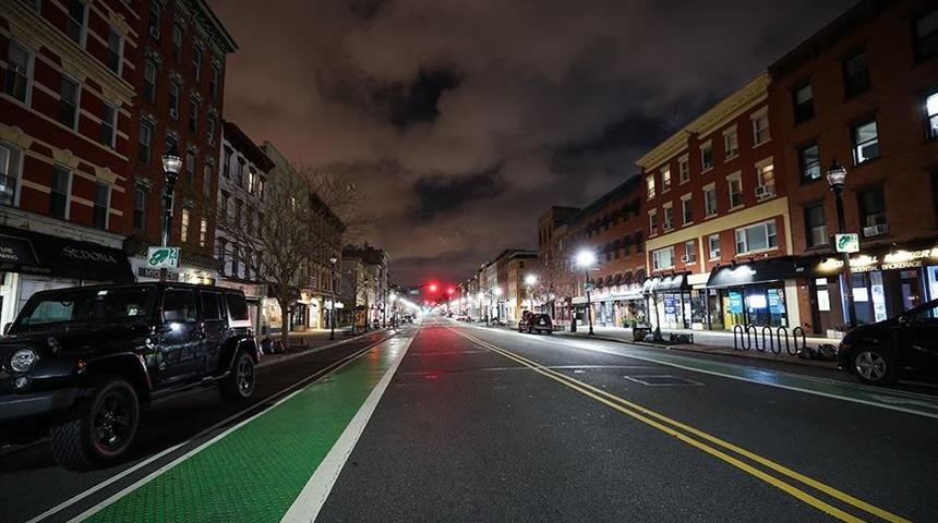 Kaliforniya'da koronavirüs nedeniyle 40 milyon insana 'evde kalın' emri verildi