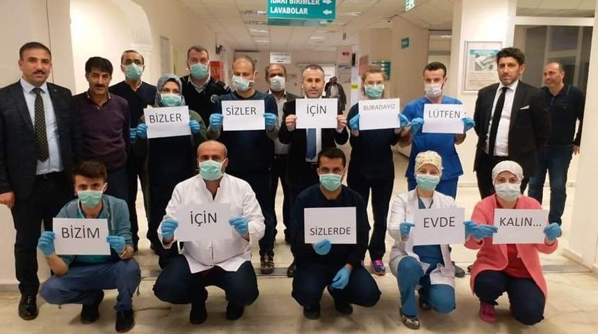 Sağlık&ccedil;ılardan korona vir&uuml;s&uuml;ne karşı &ccedil;ağrı