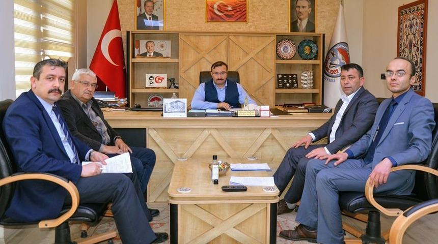 Emet Belediyesi Korona virüs nedeniyle kira alacaklarını 3 ay erteledi