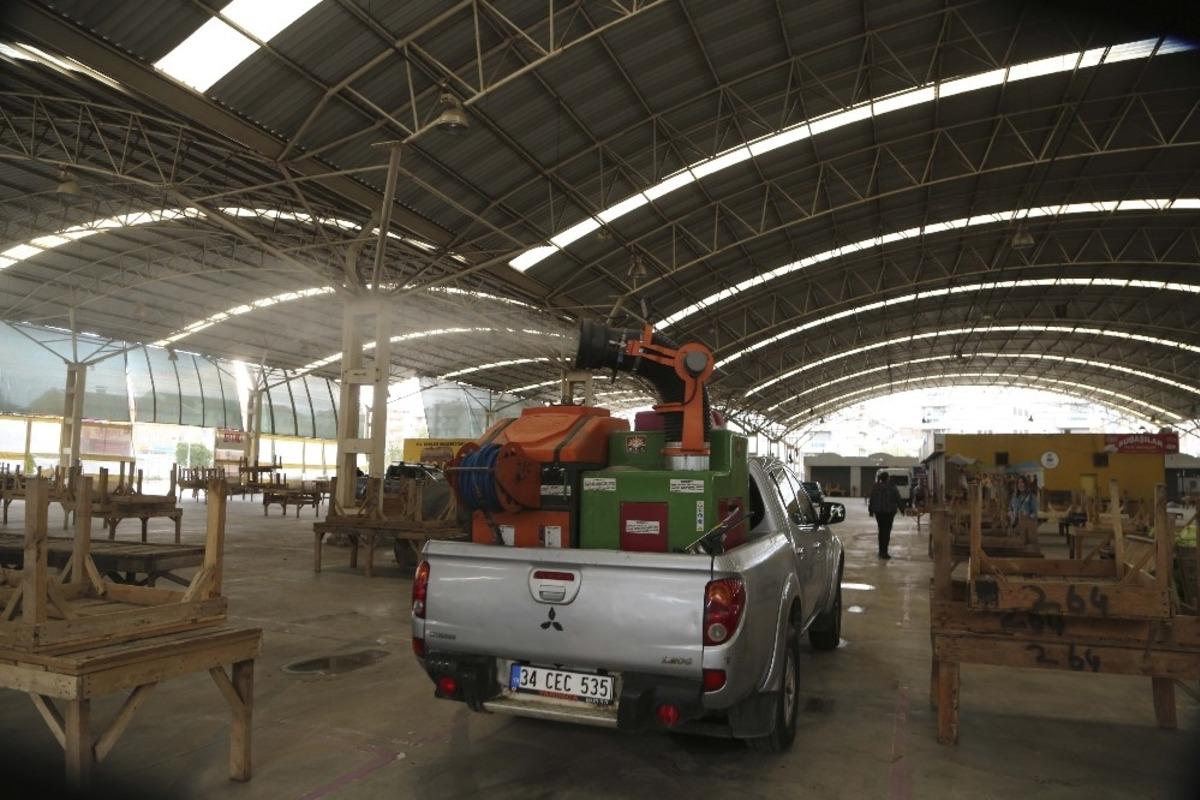 Efeler&rsquo;de korona ile m&uuml;cadele hız kesmiyor