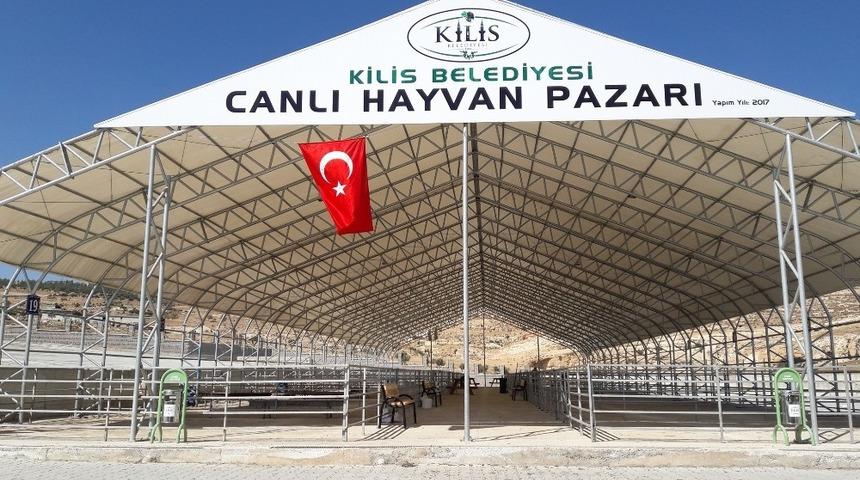 Kilis&rsquo;te hayvan pazarı korona vir&uuml;s tedbirleri kapsamında kapatıldı