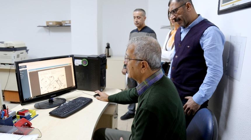 Başkan Tarhan&rsquo;dan &lsquo;İşlemlerinizi internet &uuml;zerinden yapın&rsquo; &ccedil;ağrısı