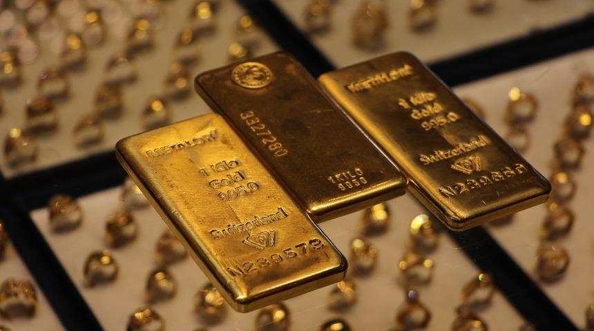 Ünlü yatırım bankası altın tahminlerini yükseltti