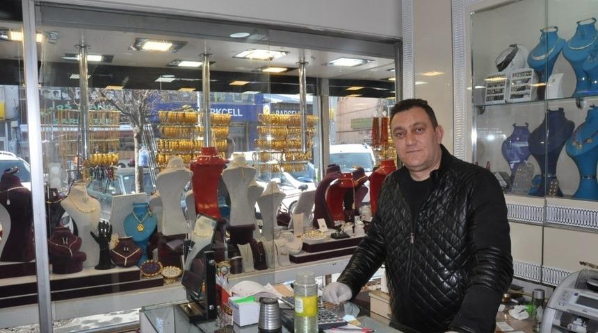 Kars’taki kuyumculardan ‘Koronavirüs’ tedbiri