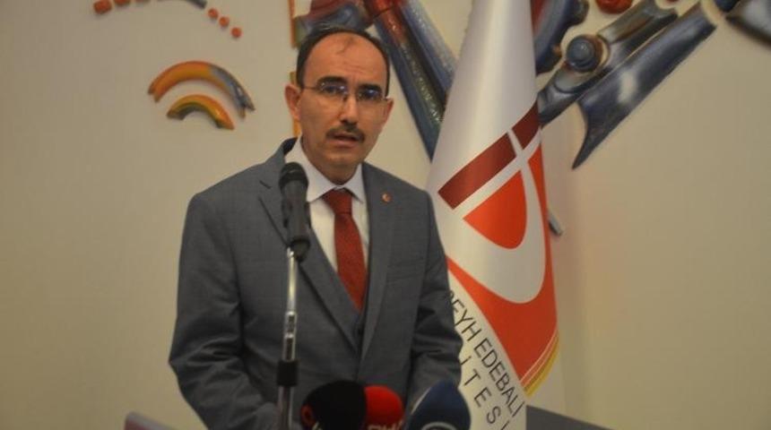 BŞE&Uuml;&rsquo;de dersler internet &uuml;zerinden başlıyor