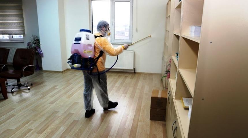 Bing&ouml;l &Uuml;niversitesi&rsquo;nde korona vir&uuml;s&uuml;ne karşı dezenfekte &ccedil;alışması