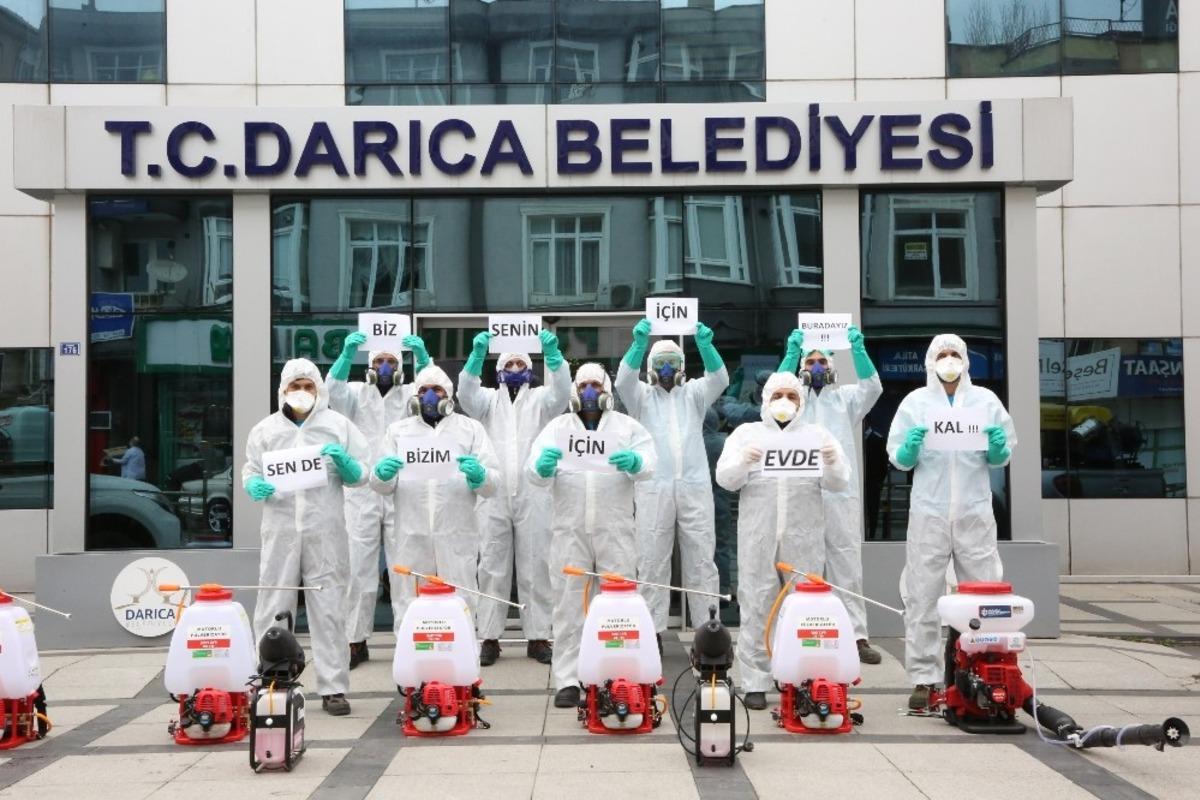 Darıca Belediyesi ekiplerinden &lsquo;Evde kal&rsquo; &ccedil;ağrısı