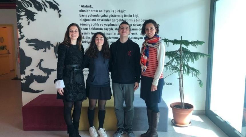 TED İzmir Kolejinden T&Uuml;BİTAK&rsquo;ta b&uuml;y&uuml;k başarı