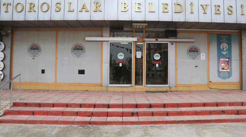 Toroslar Belediyesinde &ccedil;alışanlar d&ouml;n&uuml;ş&uuml;ml&uuml; izin yapacak