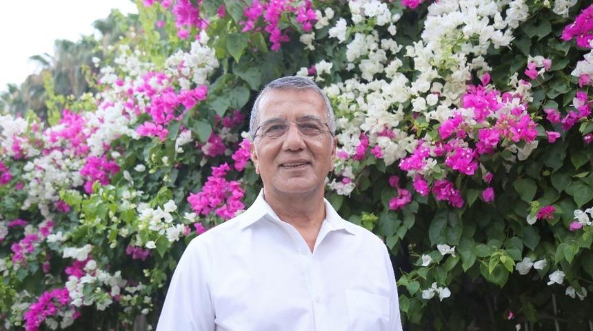 Başkan Tarhan: "Sağlık &ccedil;alışanlarımız ger&ccedil;ek kahramandır"