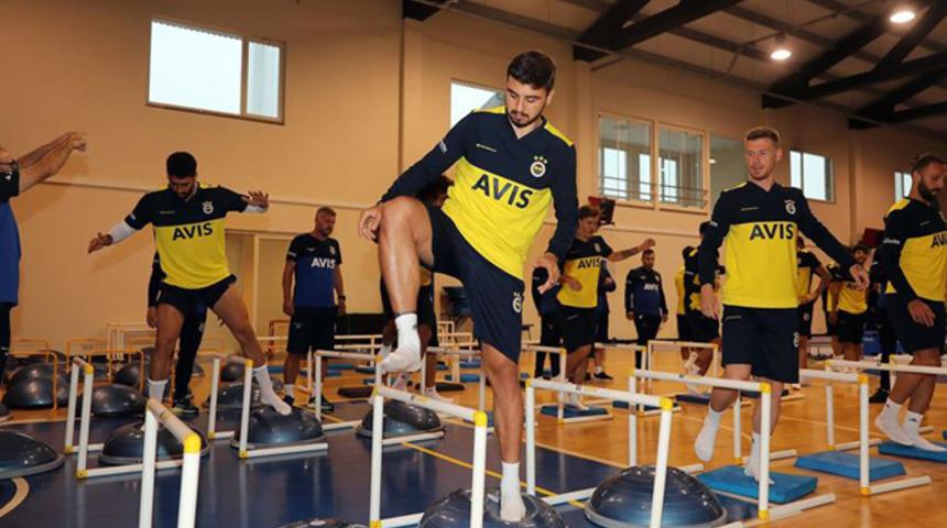 Fenerbahçe'de futbolcular antrenmanlarına evden devam edecek