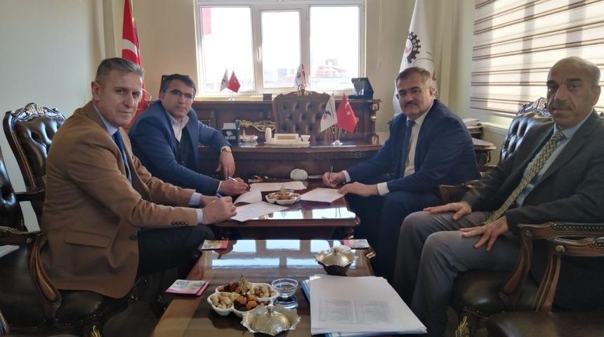 Van&rsquo;da &lsquo;okul-sanayi işbirliği ve hizmet i&ccedil;i eğitim&rsquo; protokol&uuml; imzalandı