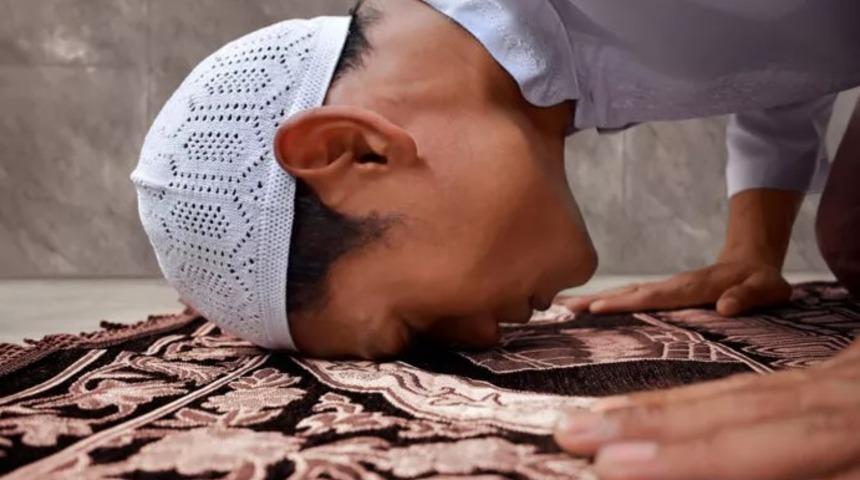 Tilavet secdesi nasıl yapılır? (Resimli anlatım) Tilavet Secdesi nedir? 