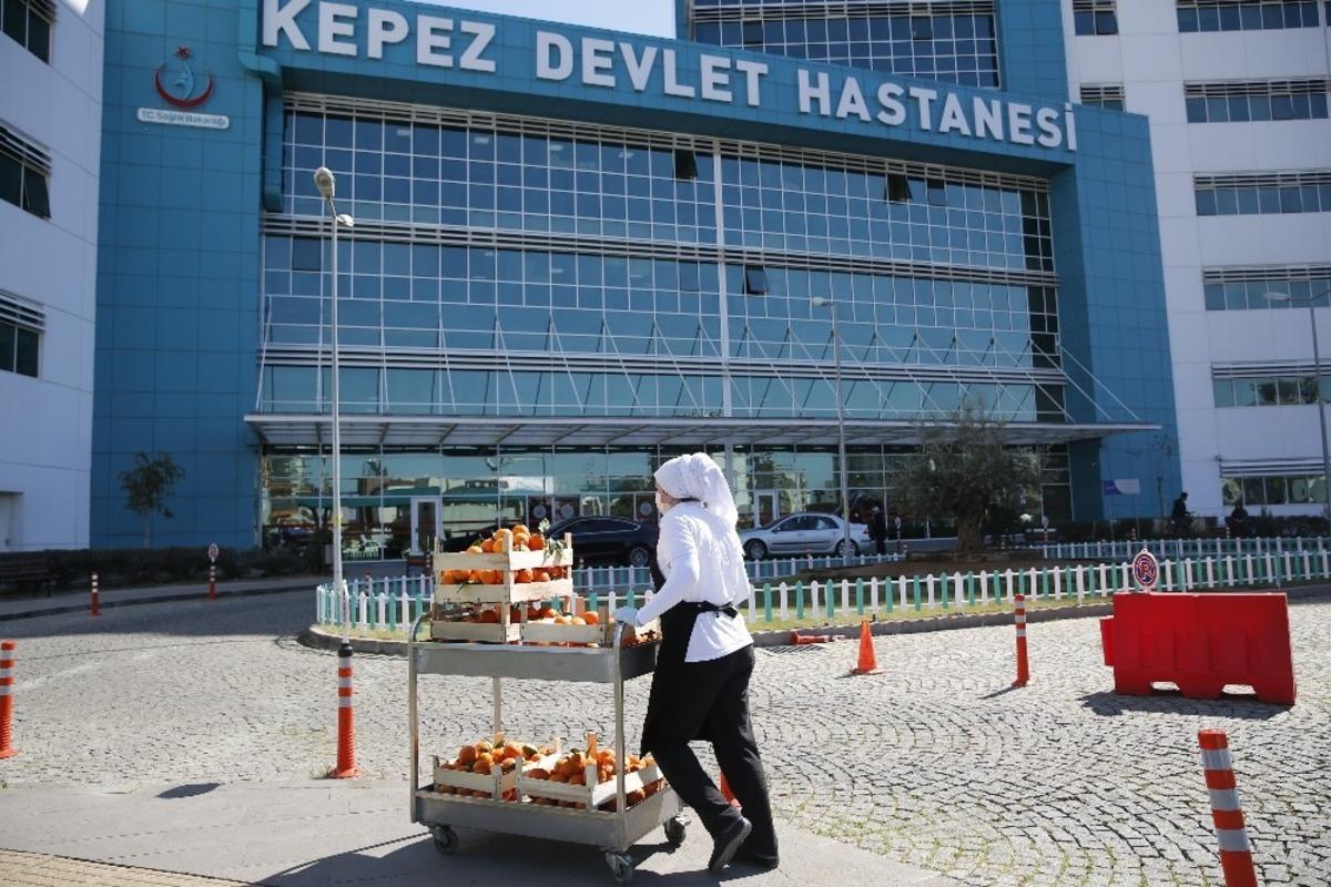 Başkan B&ouml;cek&rsquo;ten sağlık &ccedil;alışanlarına vitamin desteği