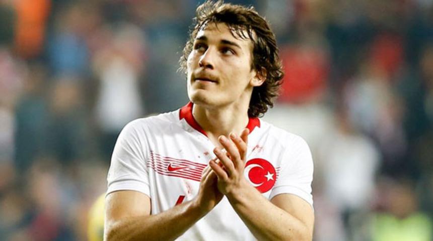 Milli futbolcu Çağlar Söyüncü'den koronavirüs açıklaması!