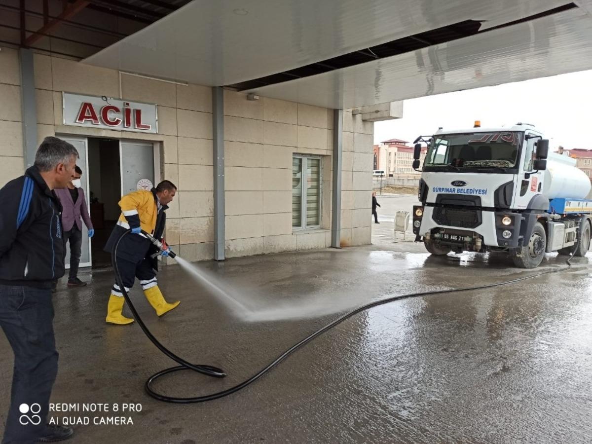G&uuml;rpınar Belediyesinden dezenfekte &ccedil;alışması
