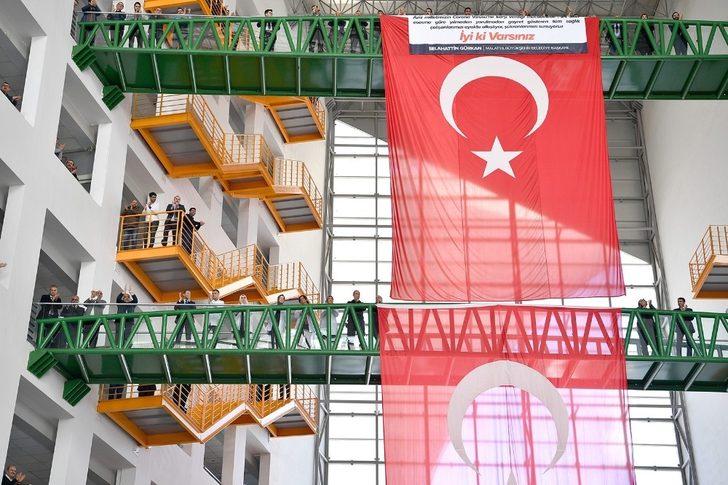 Büyükşehir personellerinden sağlık çalışanlarına destek G3