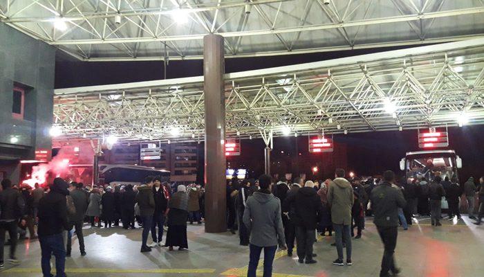 Konya ve Bursa'da asker uğurlamada koronavirüs tedbiri ihmali