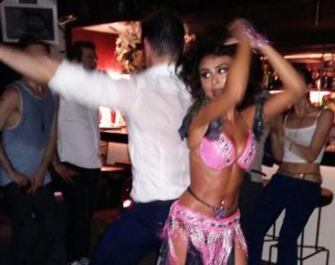 Hugh Jackman'dan g&ouml;bek dansı