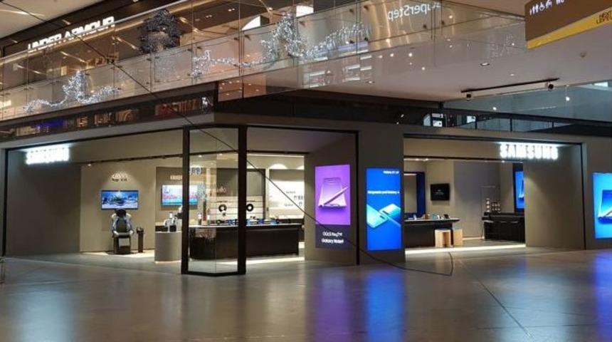 Samsung mağazalarını ge&ccedil;ici s&uuml;reyle kapattığını duyurdu.&nbsp;