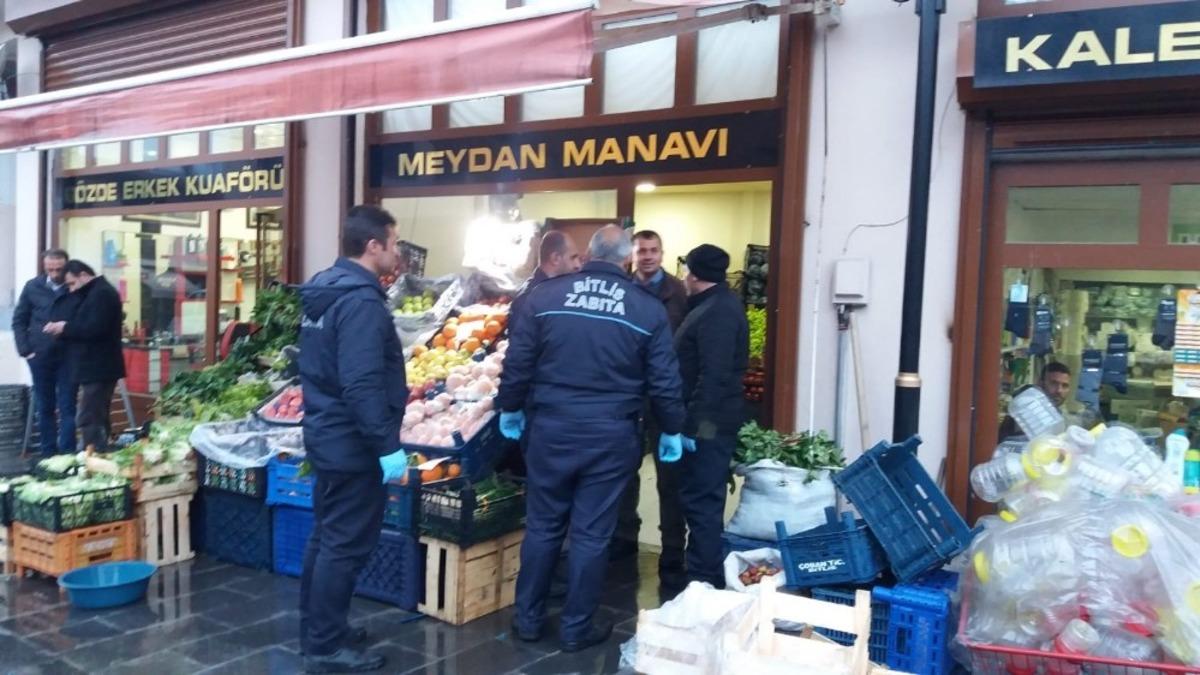 Zabıta ekiplerinin korona vir&uuml;s mesaisi s&uuml;r&uuml;yor