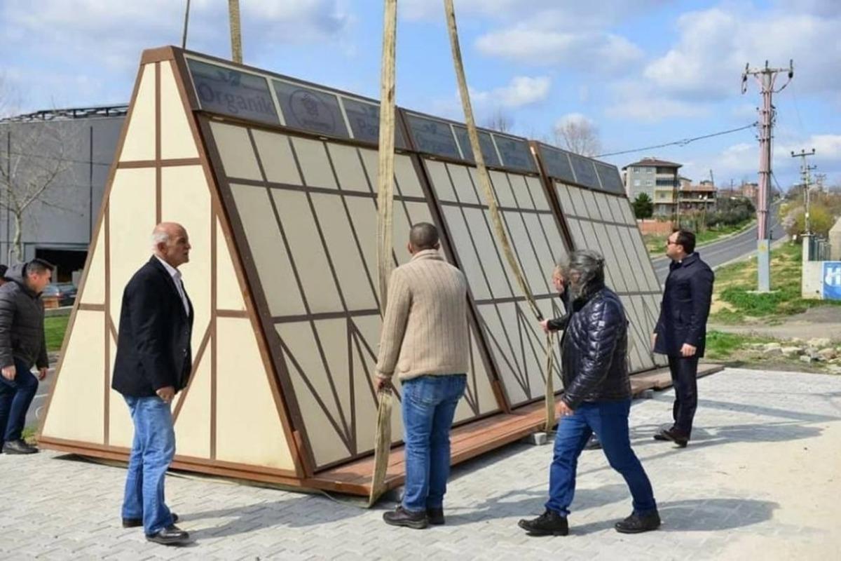 Karadeniz Mahallesi Organik Kadın Eli Pazarı&rsquo;nın satış stantları yenilendi