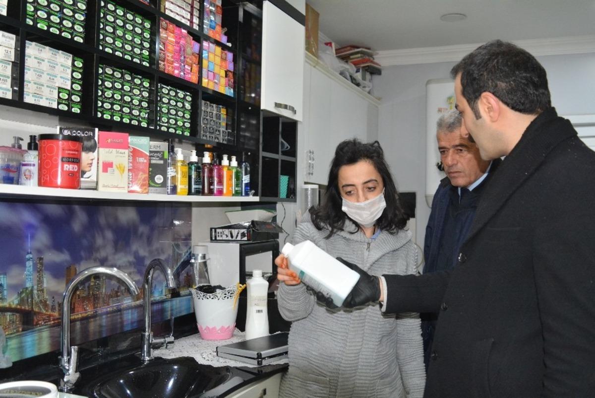 Hakkari&rsquo;de bayan kuaf&ouml;rlere korona vir&uuml;s denetimi