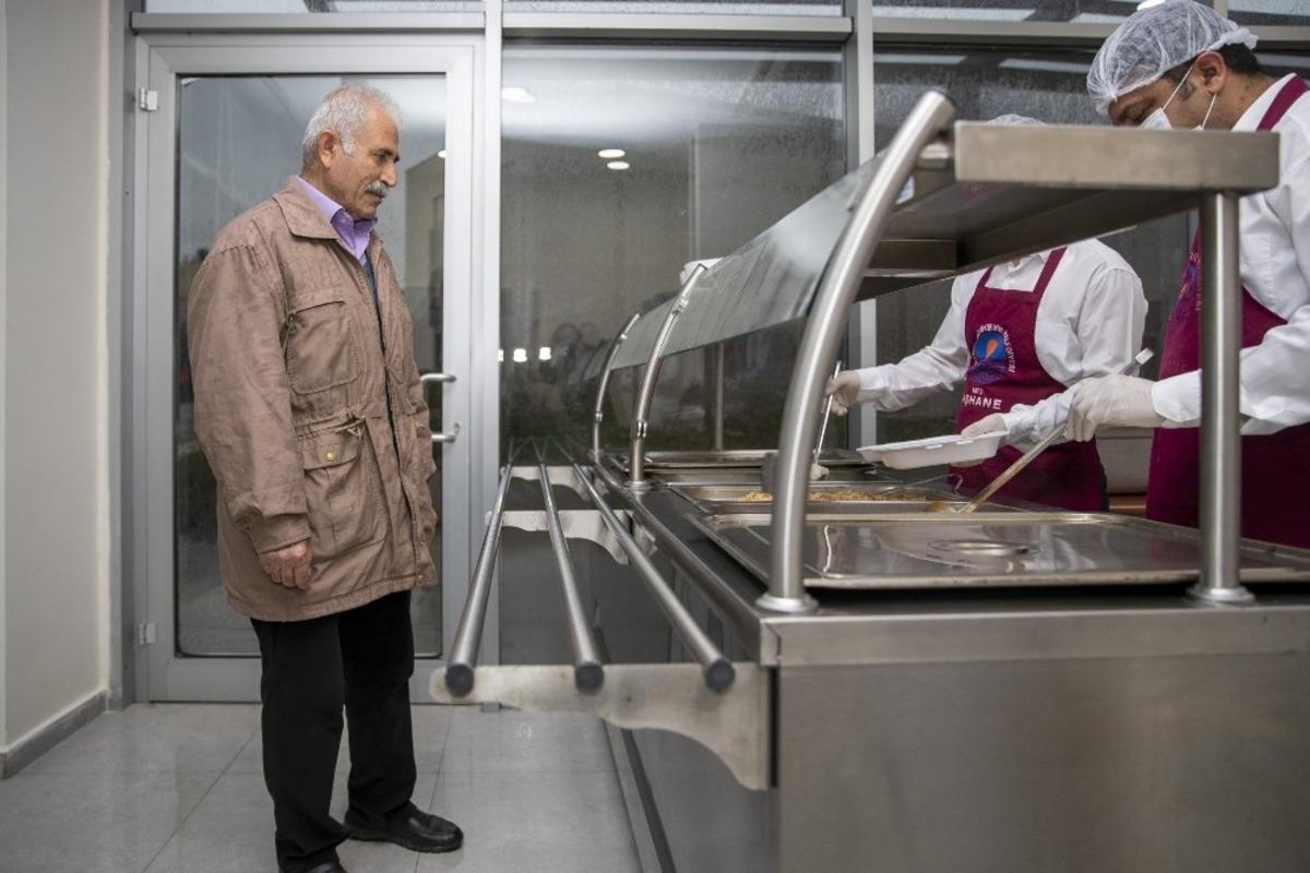 Mersin&rsquo;de mahalle mutfakları hizmete girmeye başladı