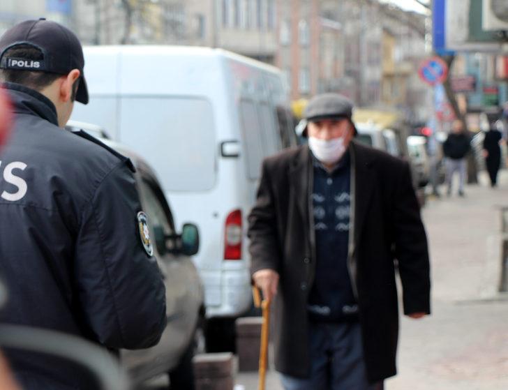 İstanbul'da emekli maaşını çeken yaşlı adama gasp dehşeti G1