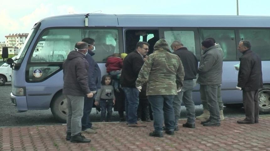 KKTC'de m&uuml;ltecileri taşıyan tekne yan yattı