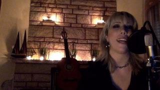 Şarkıcı Doğanay Tüzüngüç'ün corona virüsü şarkısı viral oldu